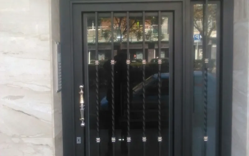 Puertas de Comunidad 